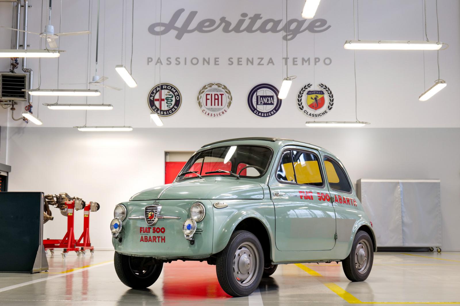 Το Abarth Classiche 500 τιμάει τα 100 χρόνια της πίστας στη Monza